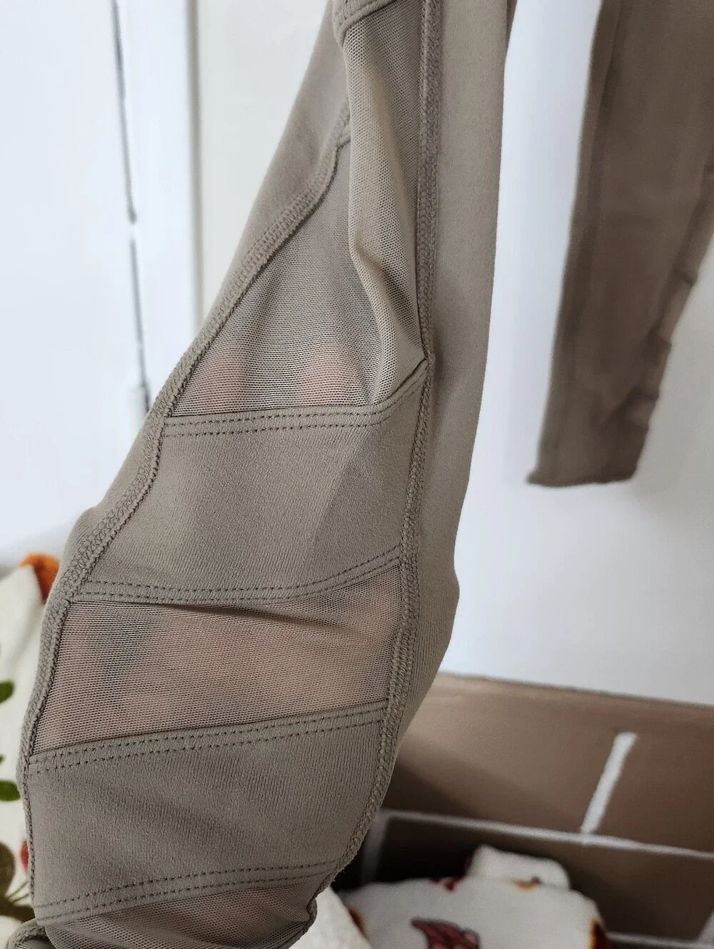 Alo Yoga Tan High Waist Leggings